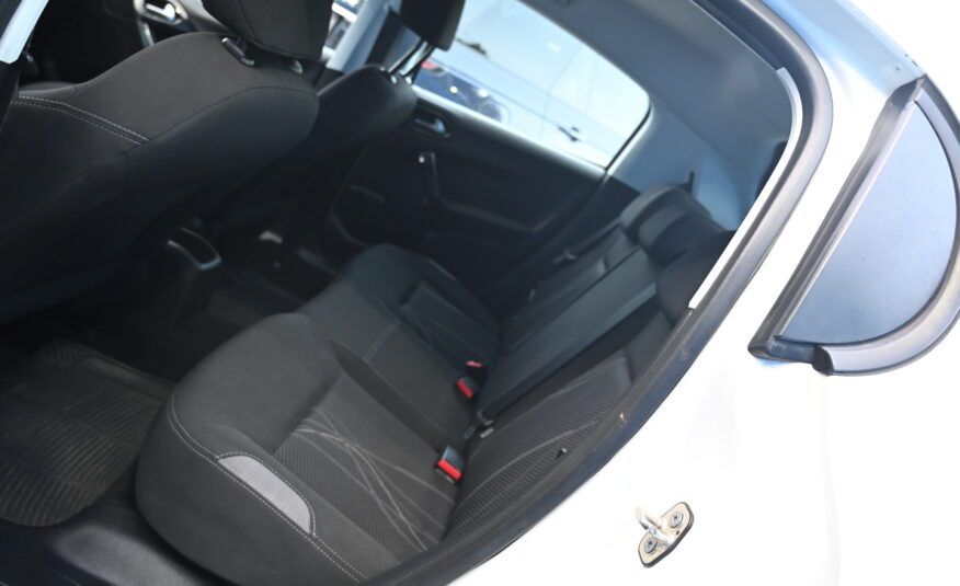 Peugeot 2008 2021