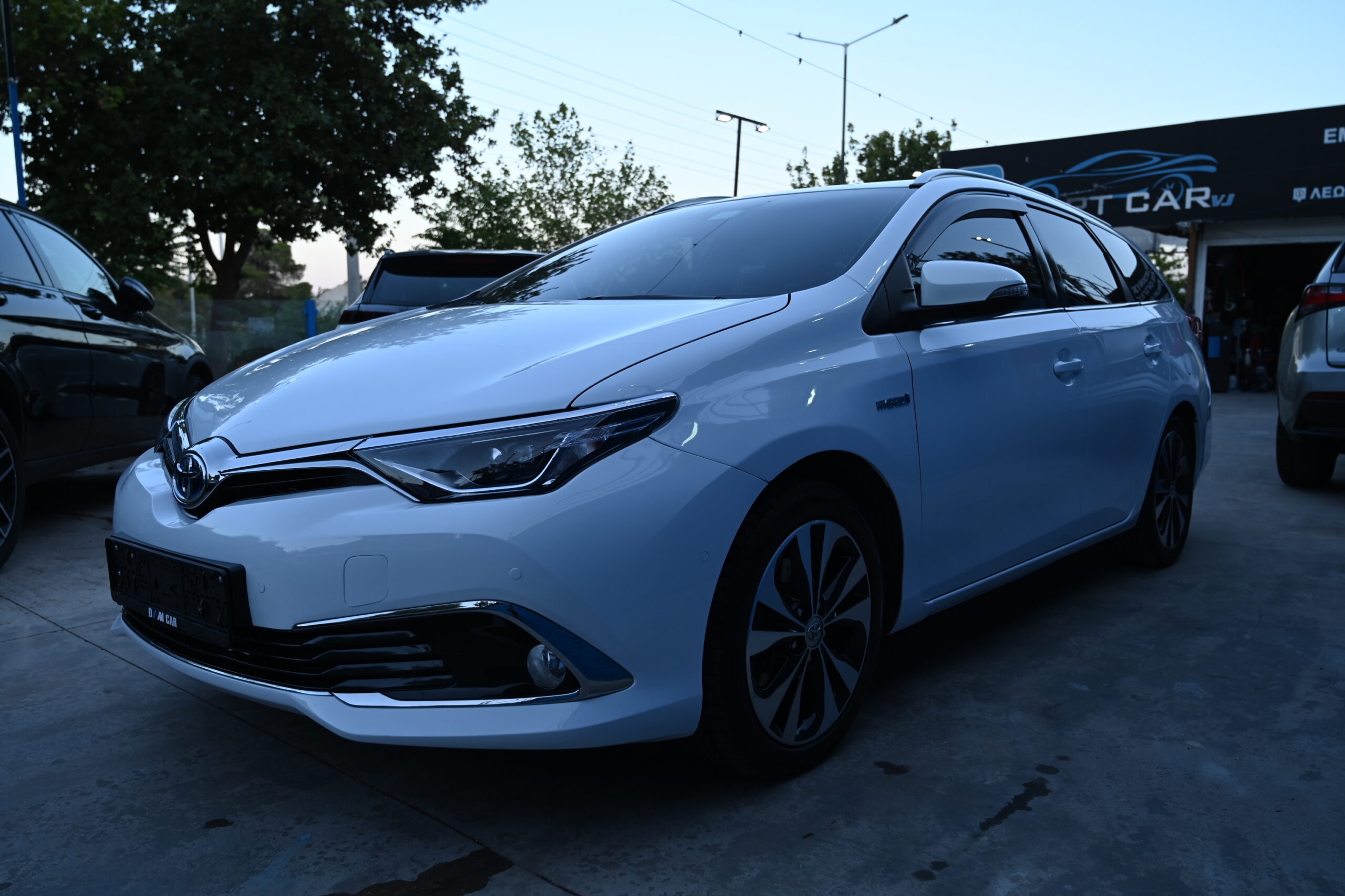 Toyota Auris 2016 HYBRID-GAS