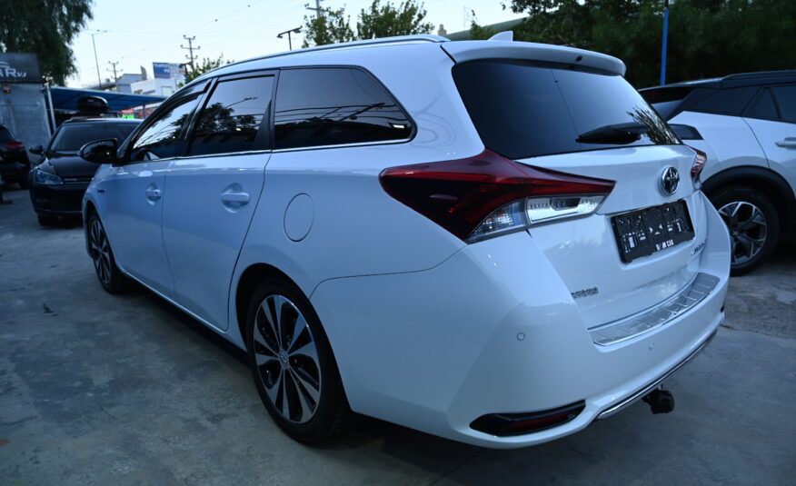 Toyota Auris 2016 HYBRID-GAS
