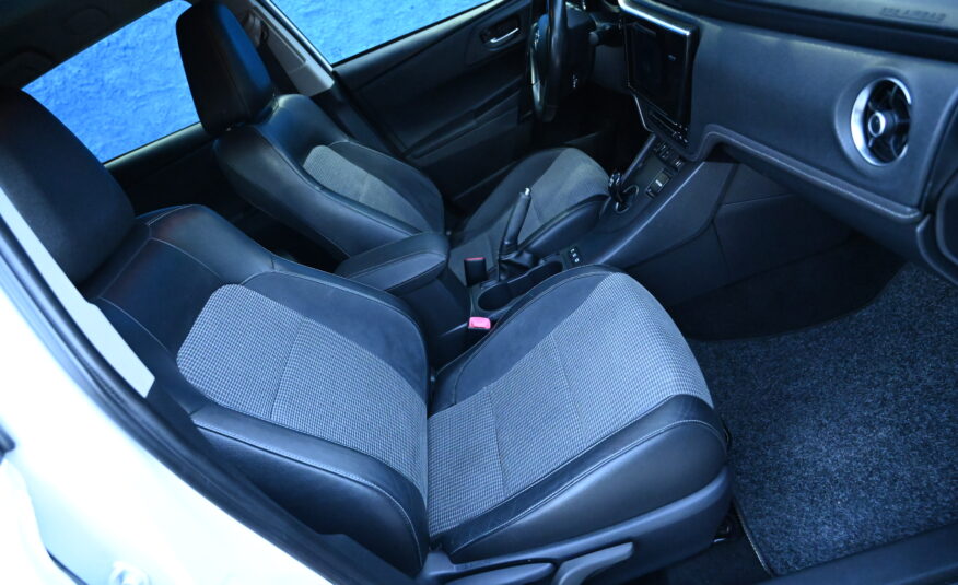 Toyota Auris 2016 HYBRID-GAS
