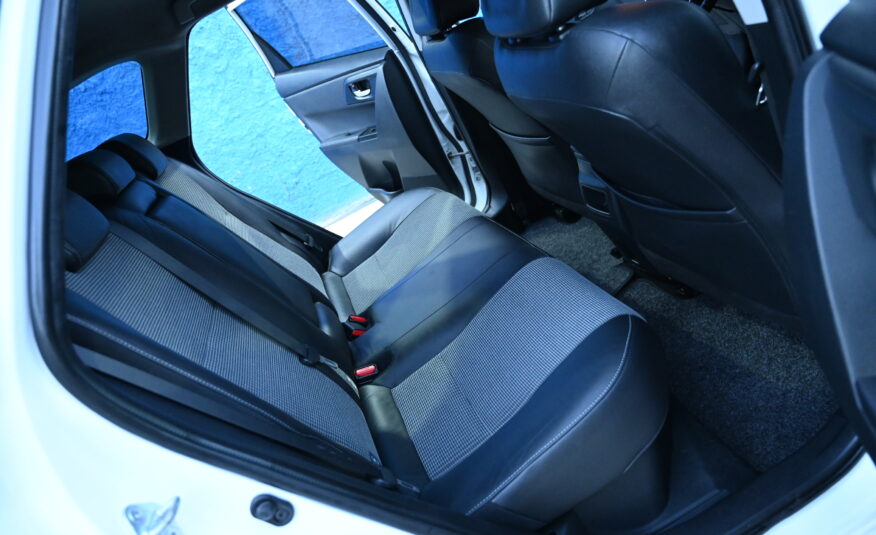 Toyota Auris 2016 HYBRID-GAS
