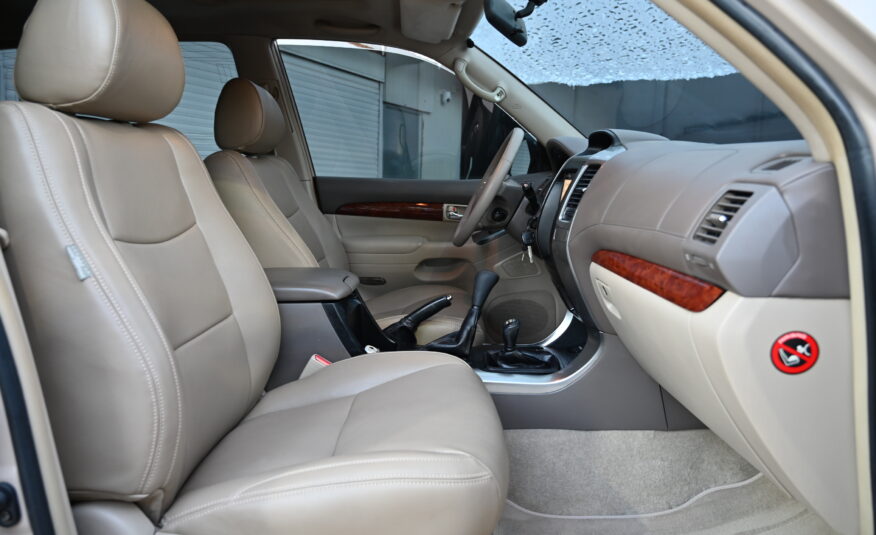 Toyota Land Cruiser 2004