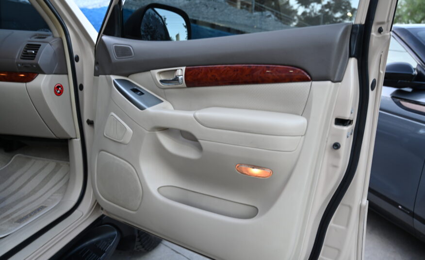 Toyota Land Cruiser 2004
