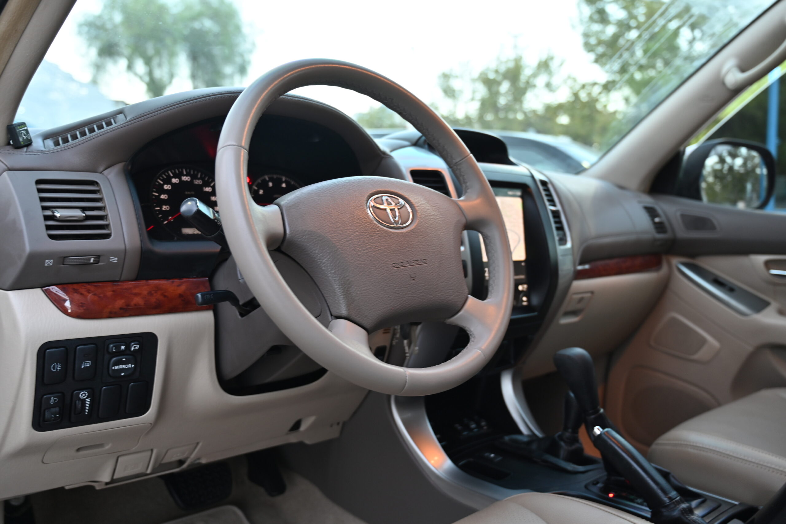 Toyota Land Cruiser 2004