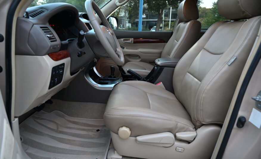 Toyota Land Cruiser 2004