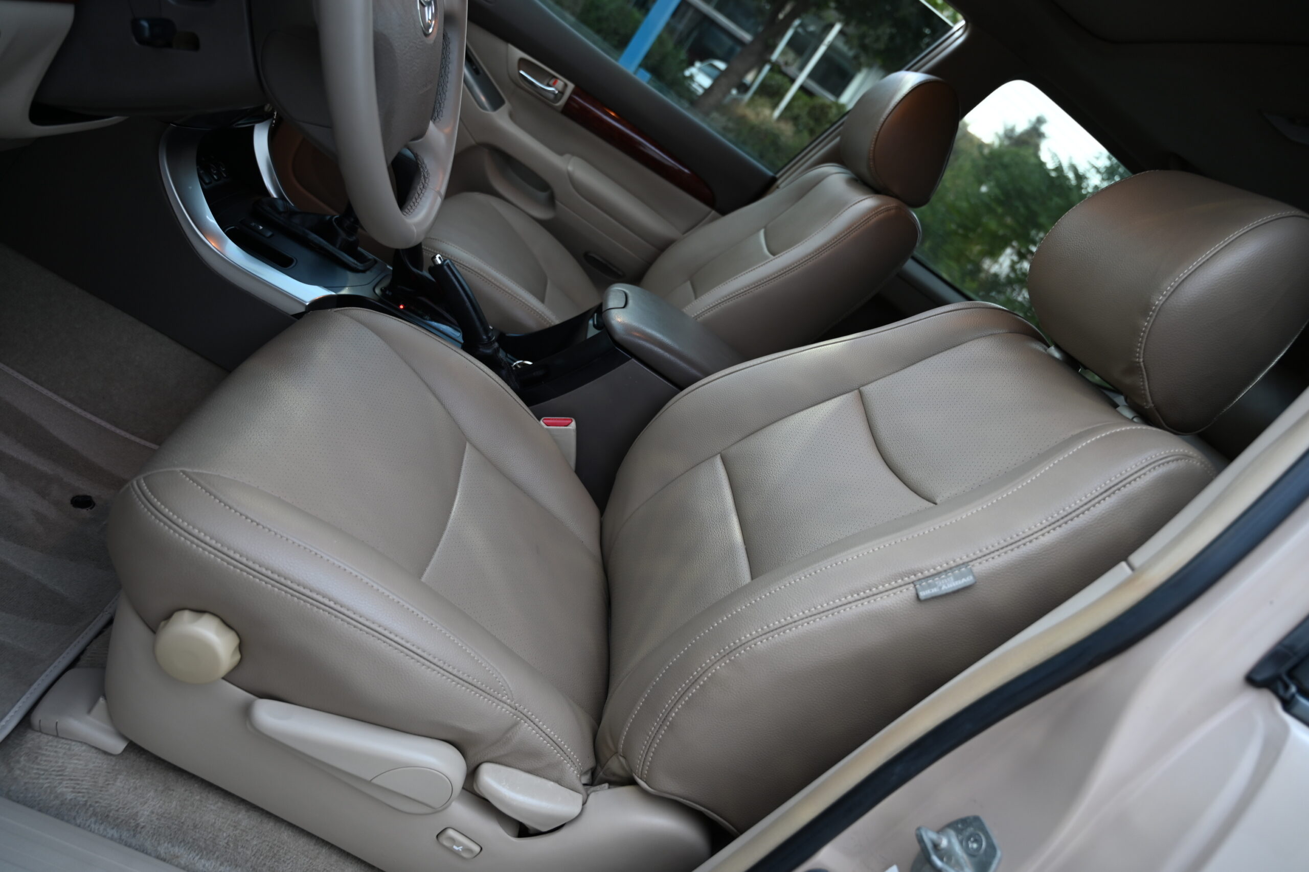 Toyota Land Cruiser 2004