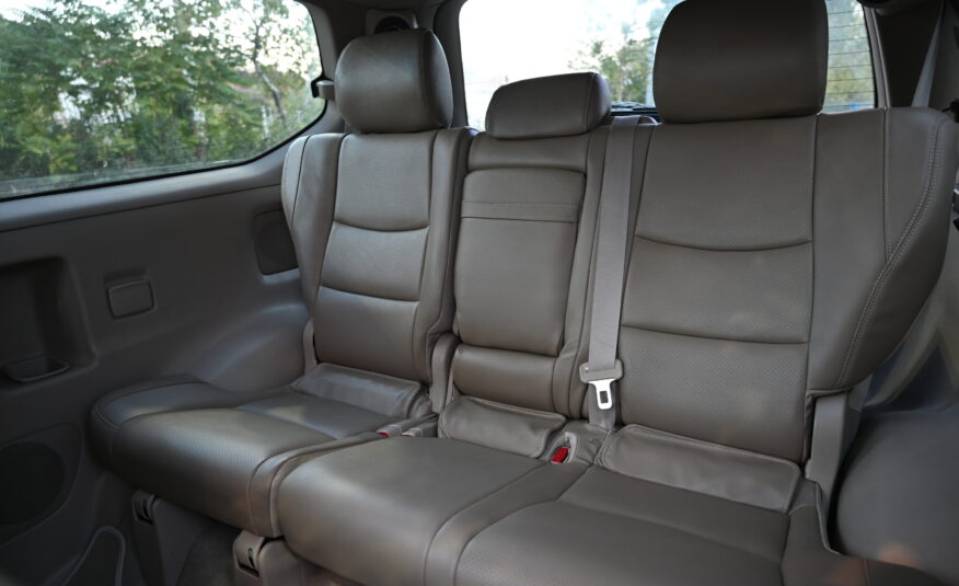 Toyota Land Cruiser 2004