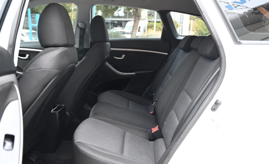 Hyundai i 30 2015 1.6 CRDI